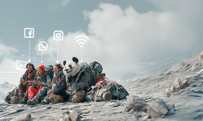 Conectividad MiFi PandaMovil — grupo en montaña con panda